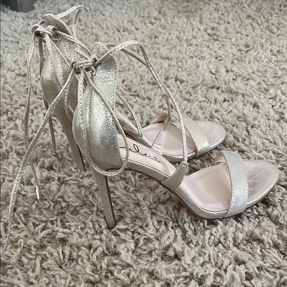 Lulus Strappy Heels - gold/champagne - size 7